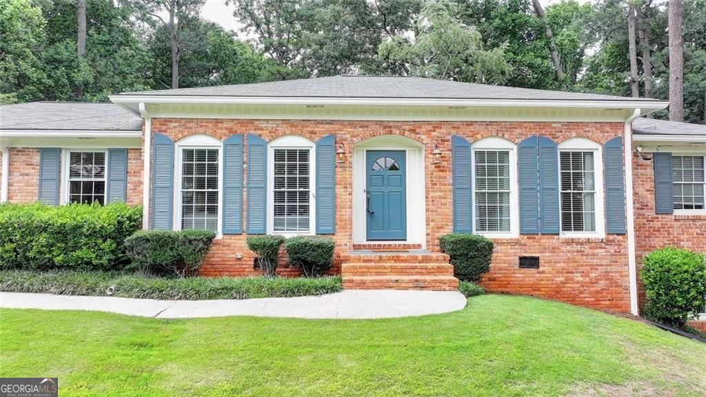 1744 Chateau DR