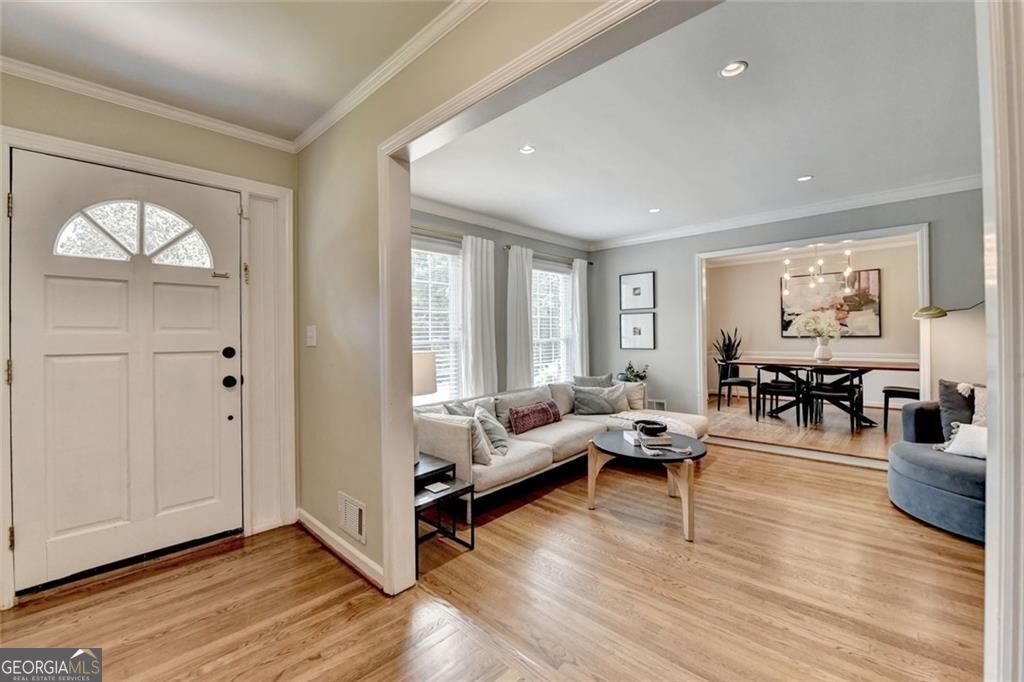 1744 Chateau DR