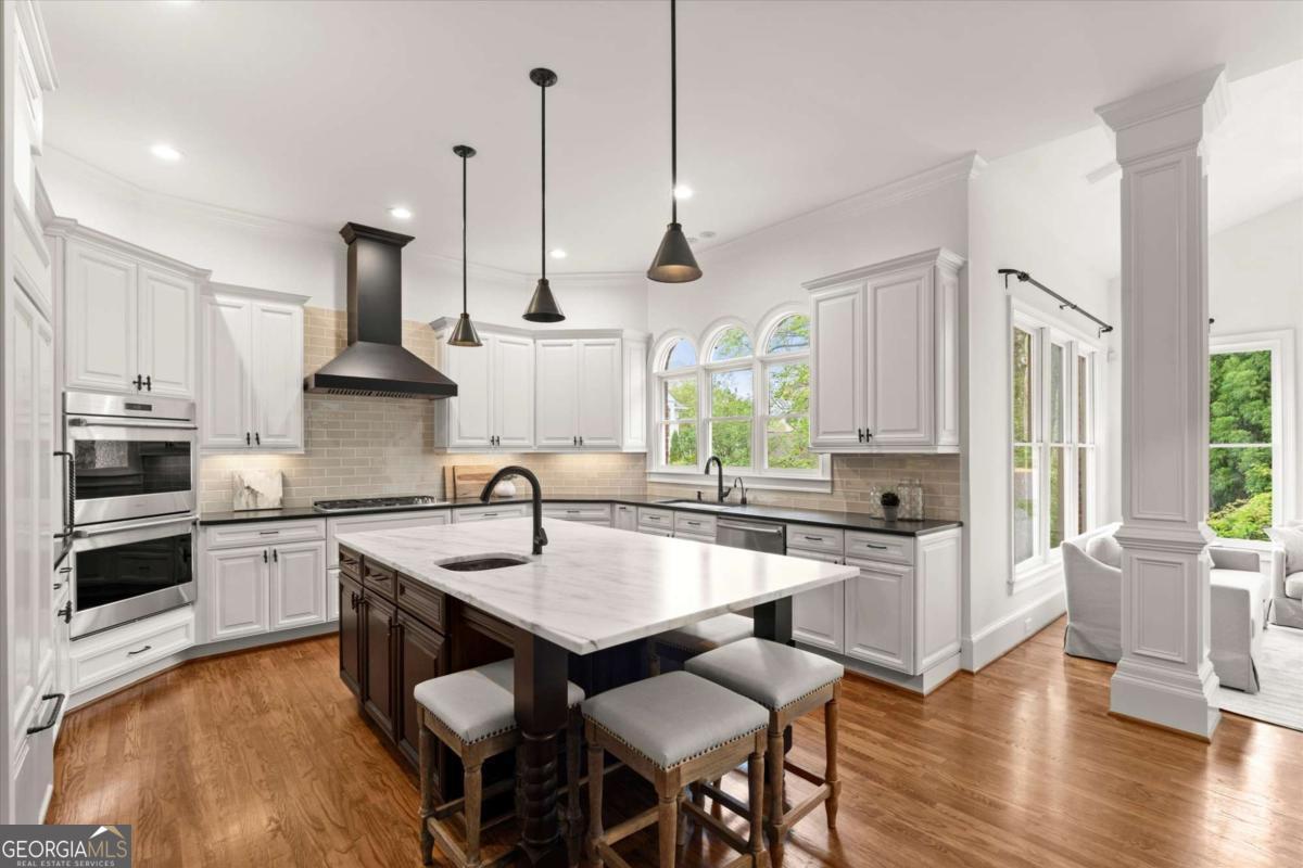 2870 Margaret Mitchell DR NW