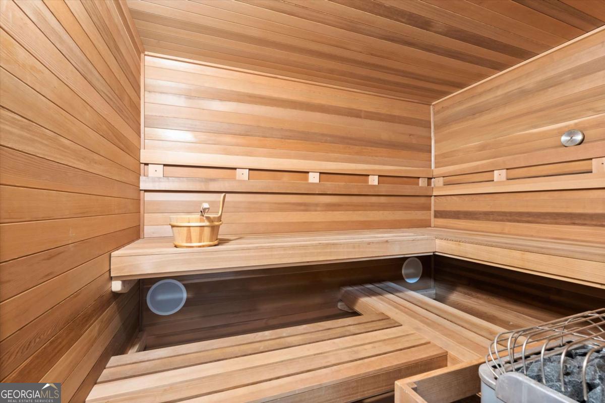 2870 Margaret Mitchell DR NW