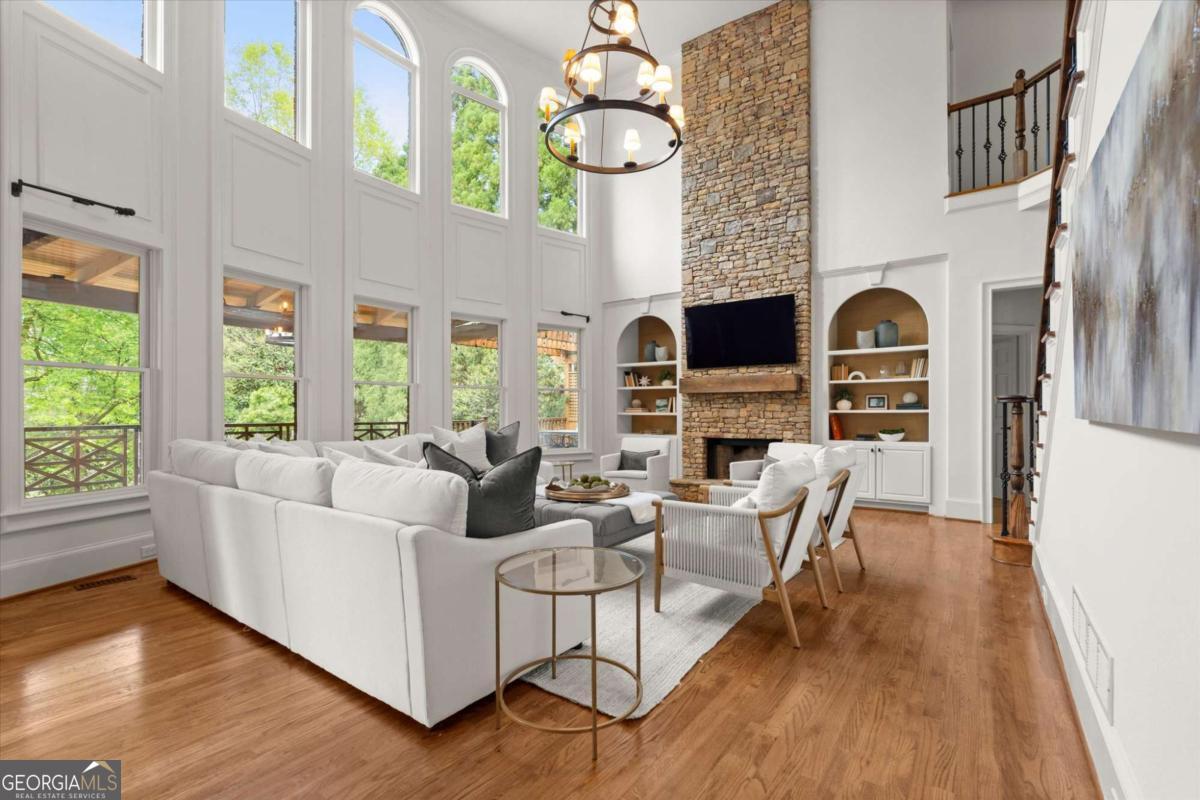 2870 Margaret Mitchell DR NW