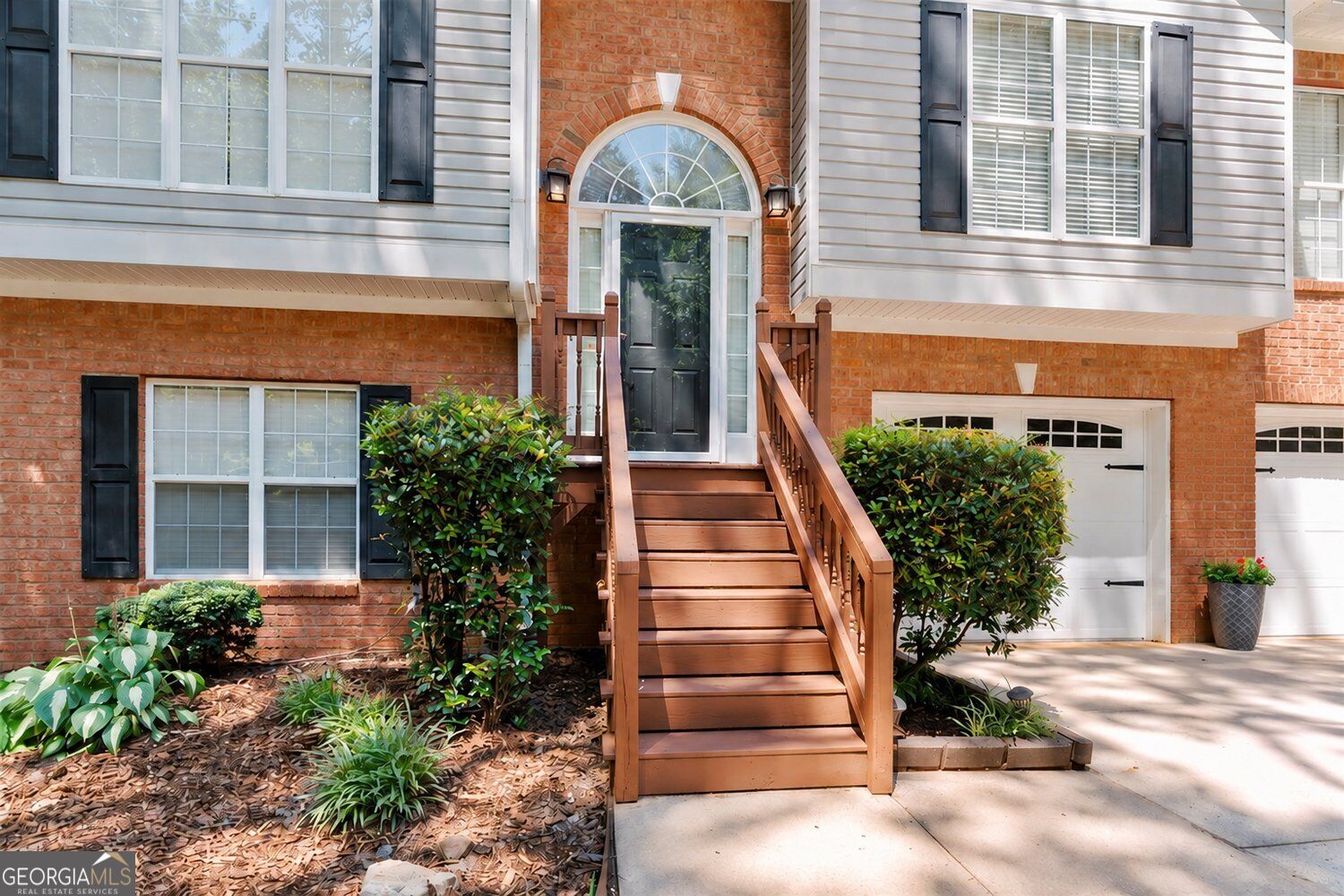 1980 Lanier Heights DR