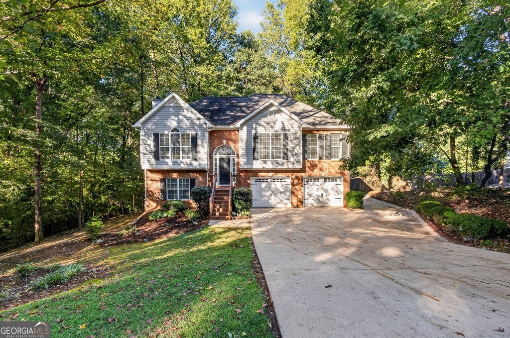 Photo of 1980 Lanier Heights Drive, Cumming, GA 30041 (MLS # 10871586)
