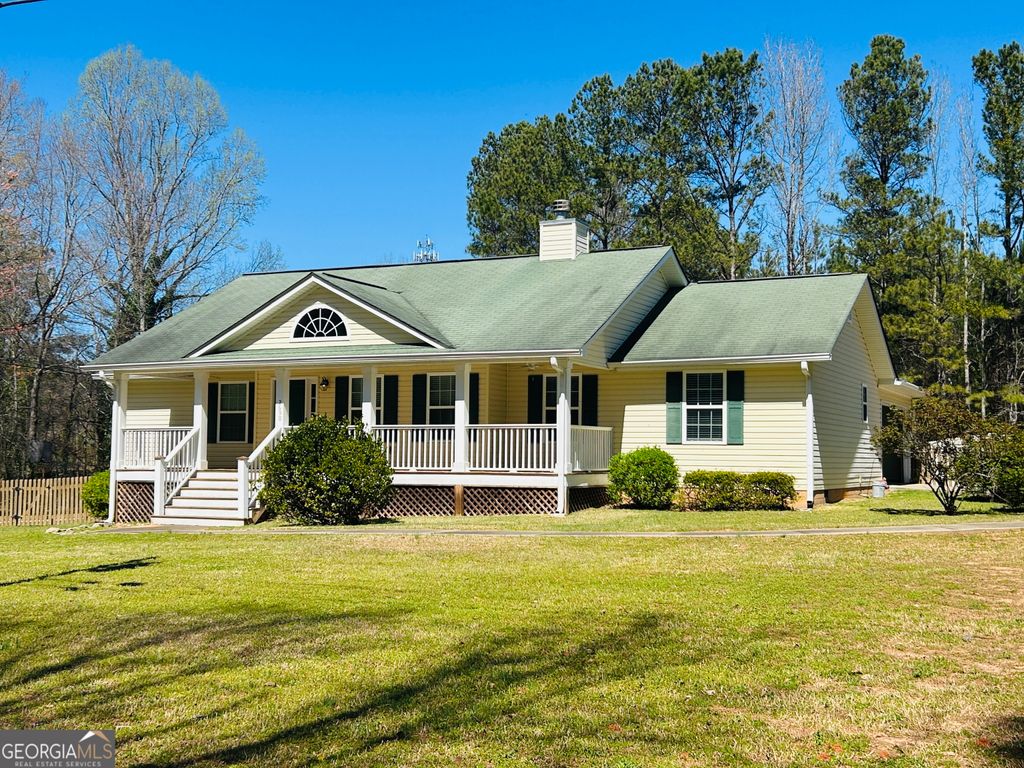 Photo of 2690 Sharpsburg McCullum Road, Newnan, GA 30265 (MLS # 10765279)