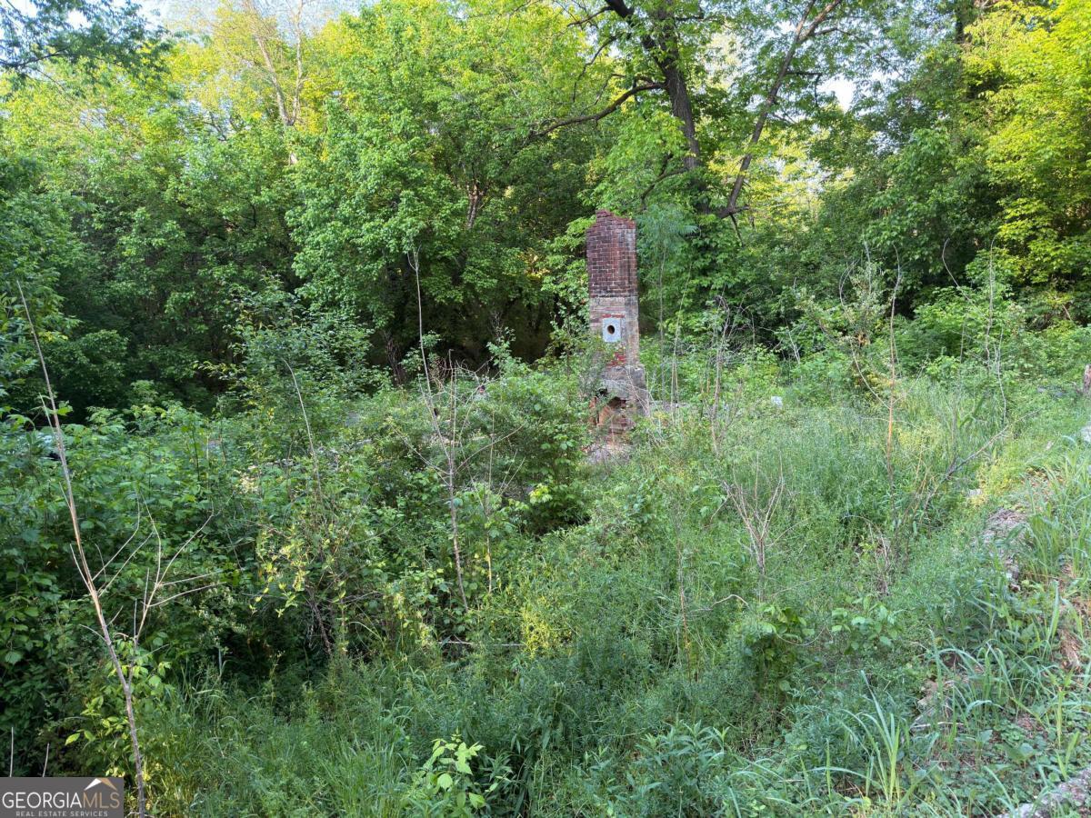 4 Circle DR SE