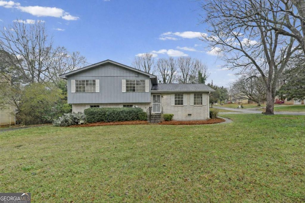 Photo of 1776 Tilden Avenue, Jonesboro, GA 30236 (MLS # 10699695)