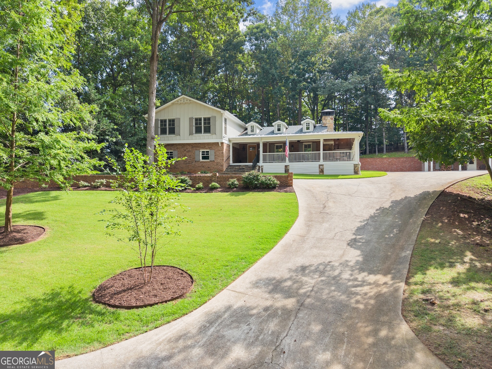 2550 Cove RD