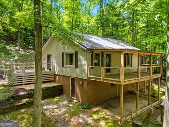 Single Family Residence at 629 Goose Island RD