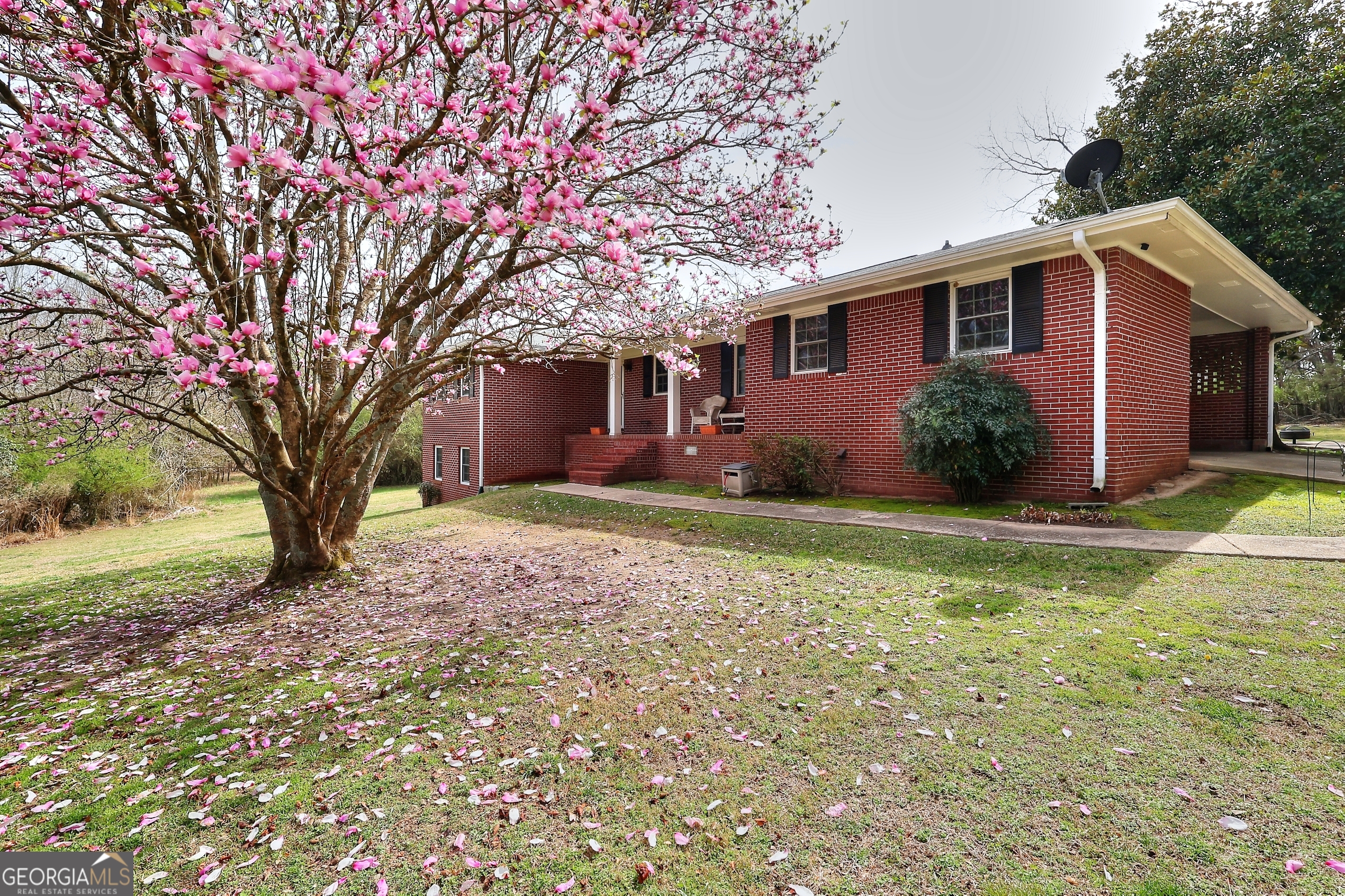 128 McNeal RD