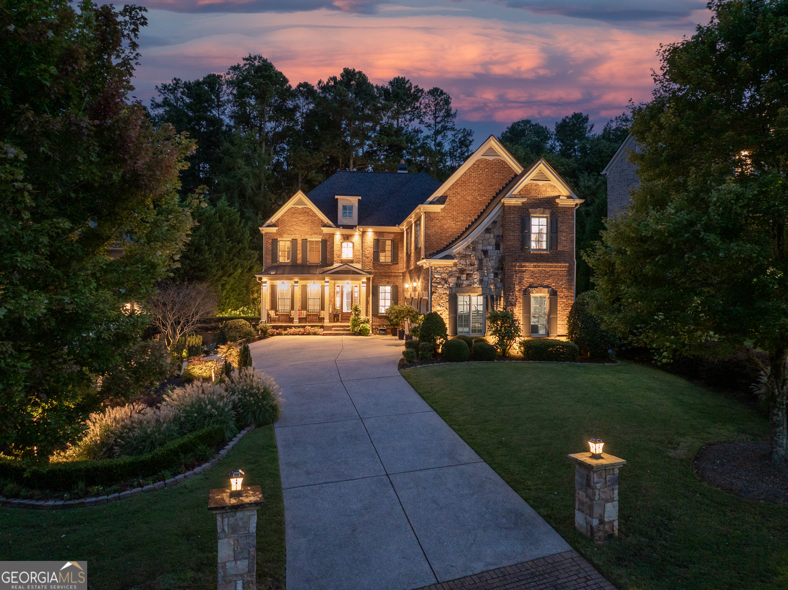 1145 Hamilton Estates DR NW