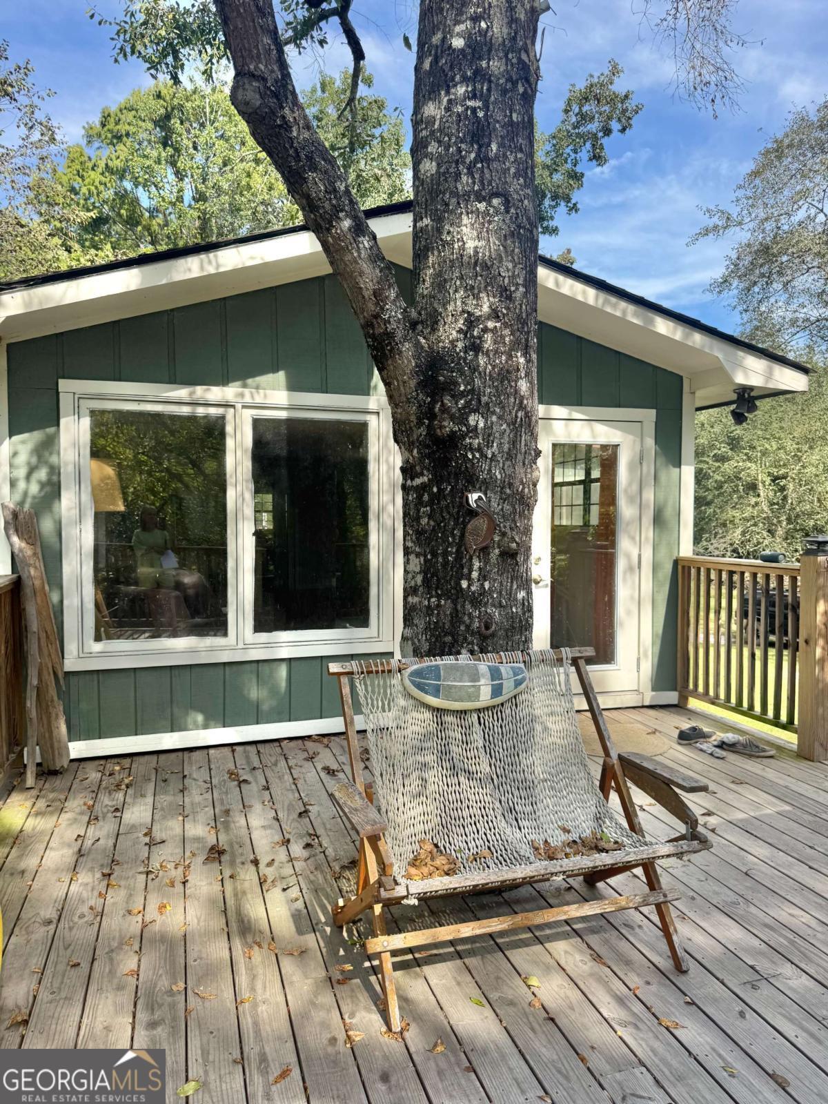 1427 & 1427C Magnolia RD