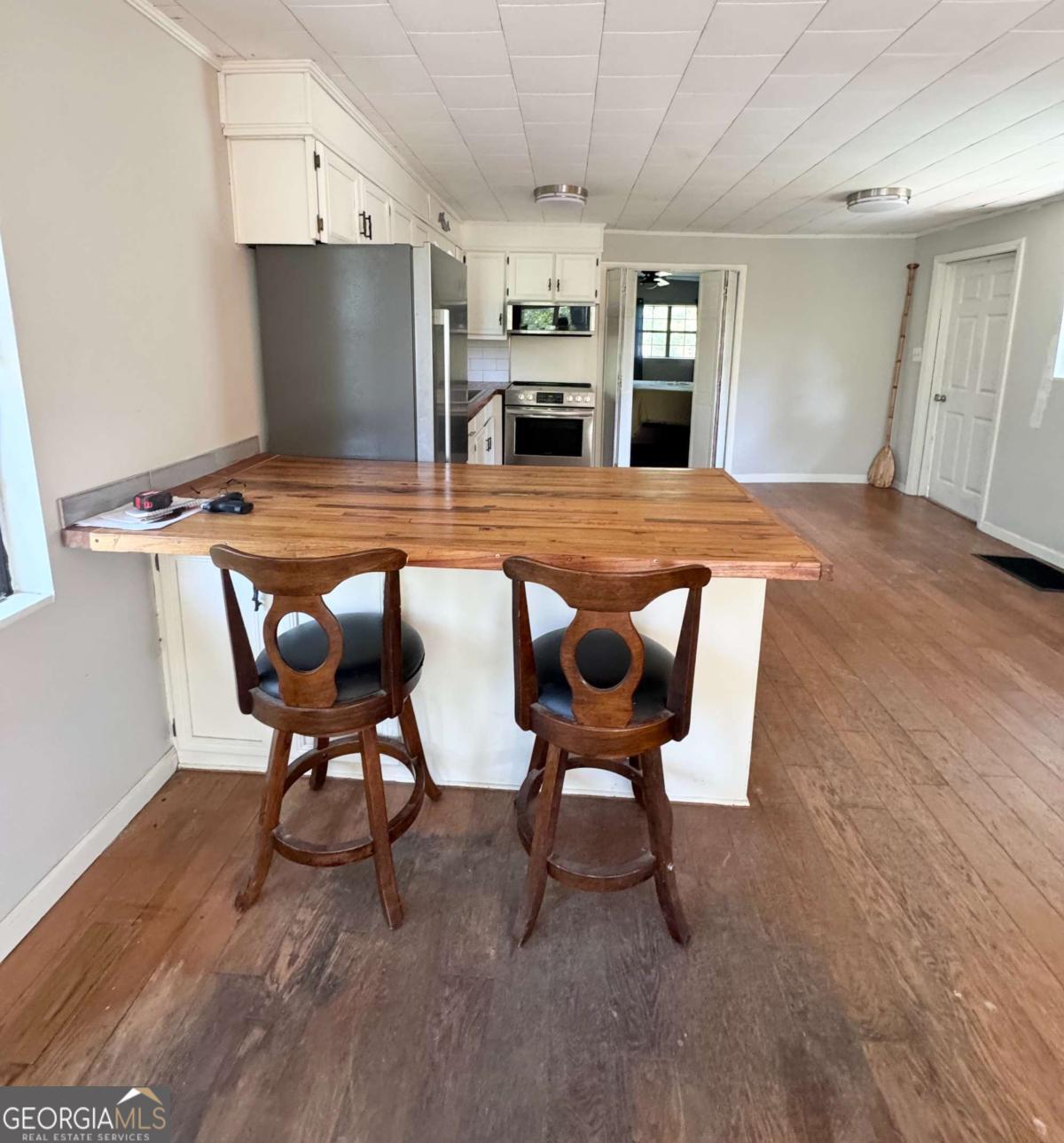 1427 & 1427C Magnolia RD