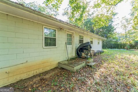 A home in Newnan