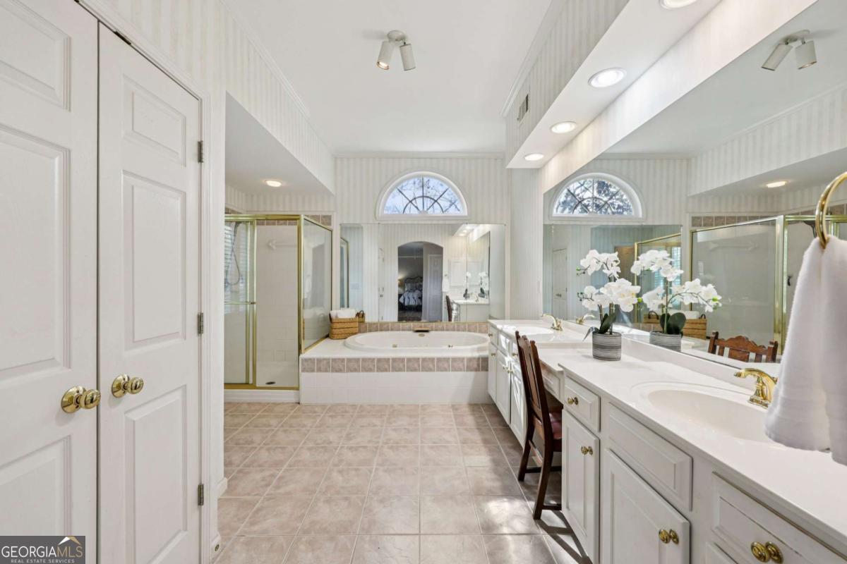 7790 Georgetown Chase