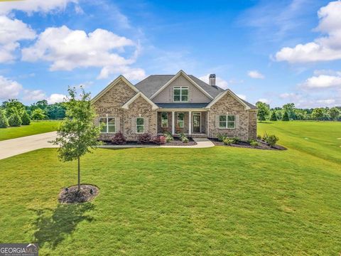 1535 Coralbell DR Statham GA 30666
