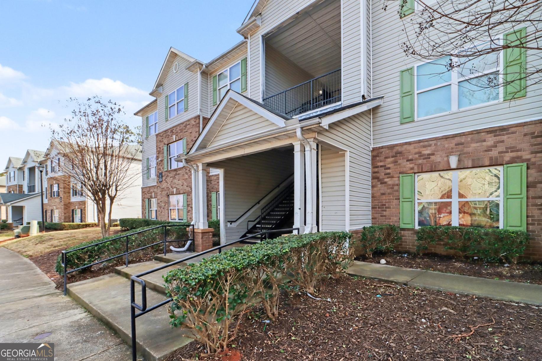 9102 Fairington Ridge CIR