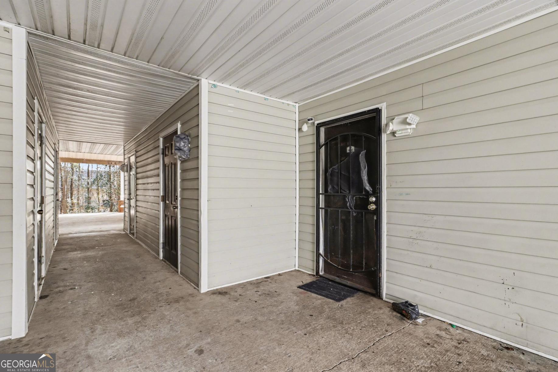 9102 Fairington Ridge CIR