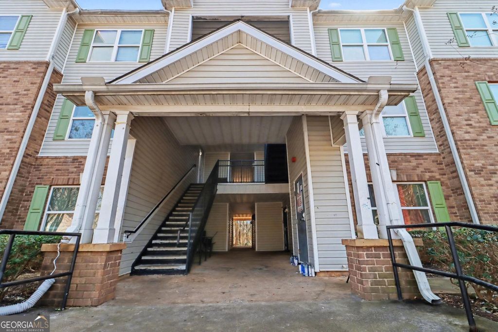 Photo of 9102 Fairington Ridge Circle, Lithonia, GA 30038 (MLS # 10696119)