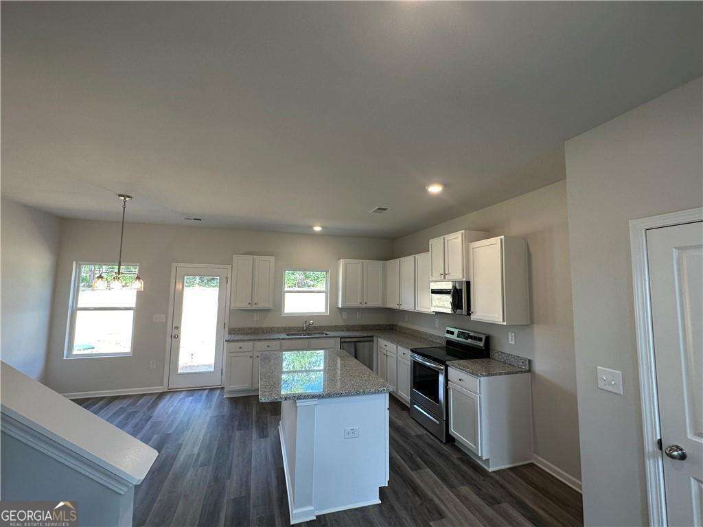 Paces Lakes - Residential