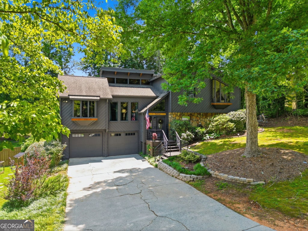 Photo of 3456 Woodrun Trail, Marietta, GA 30062 (MLS # 10785577)