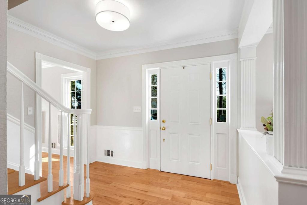 Photo of 4822 Hampton Lake Drive, Marietta, GA 30068 (MLS # 10690725)