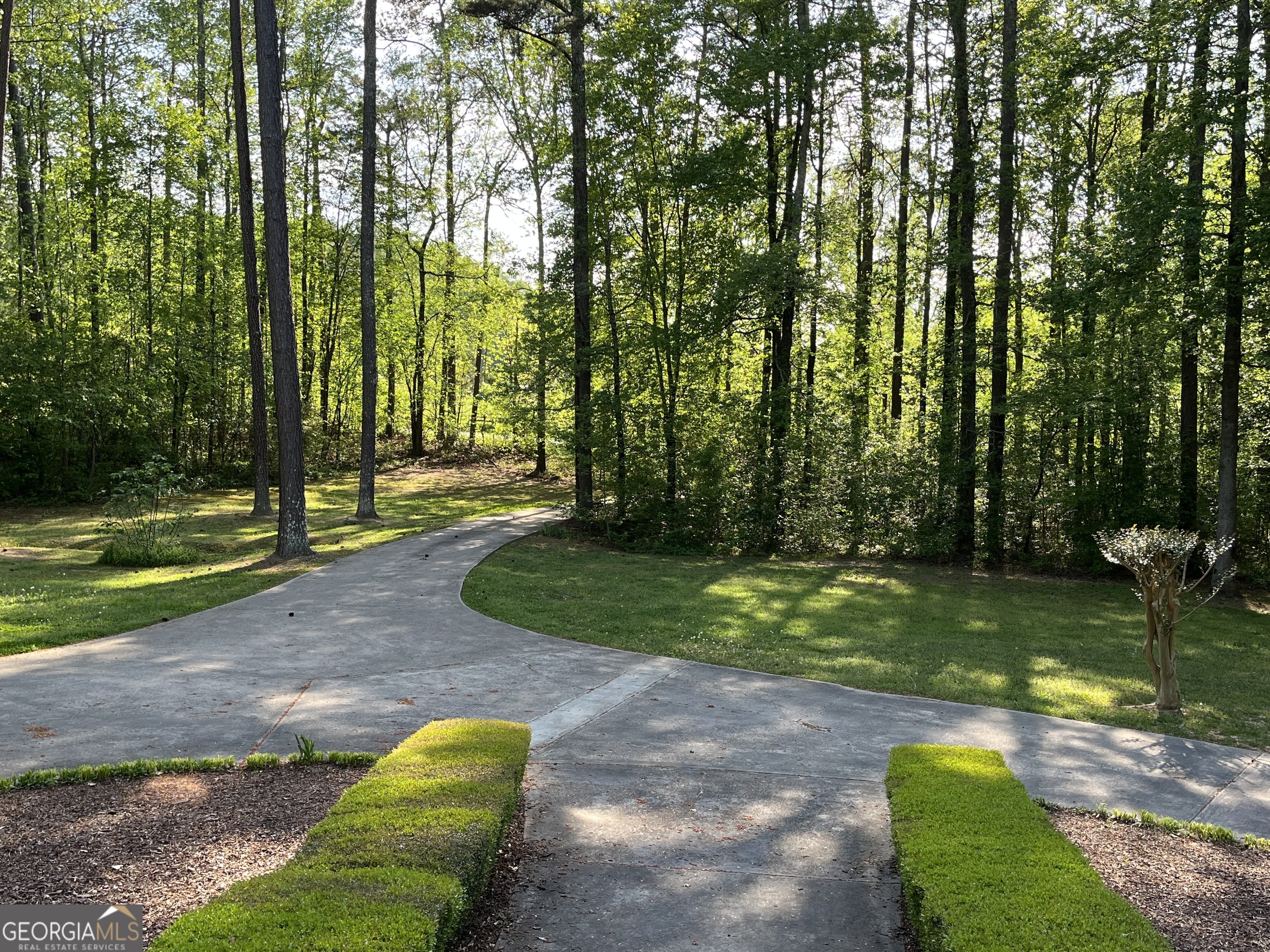 3550 Gravitt RD