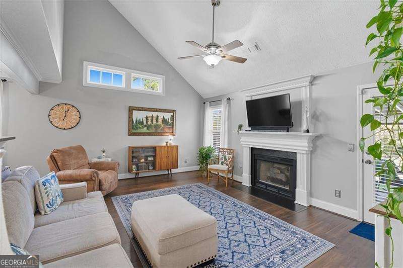 290 Carrington WAY