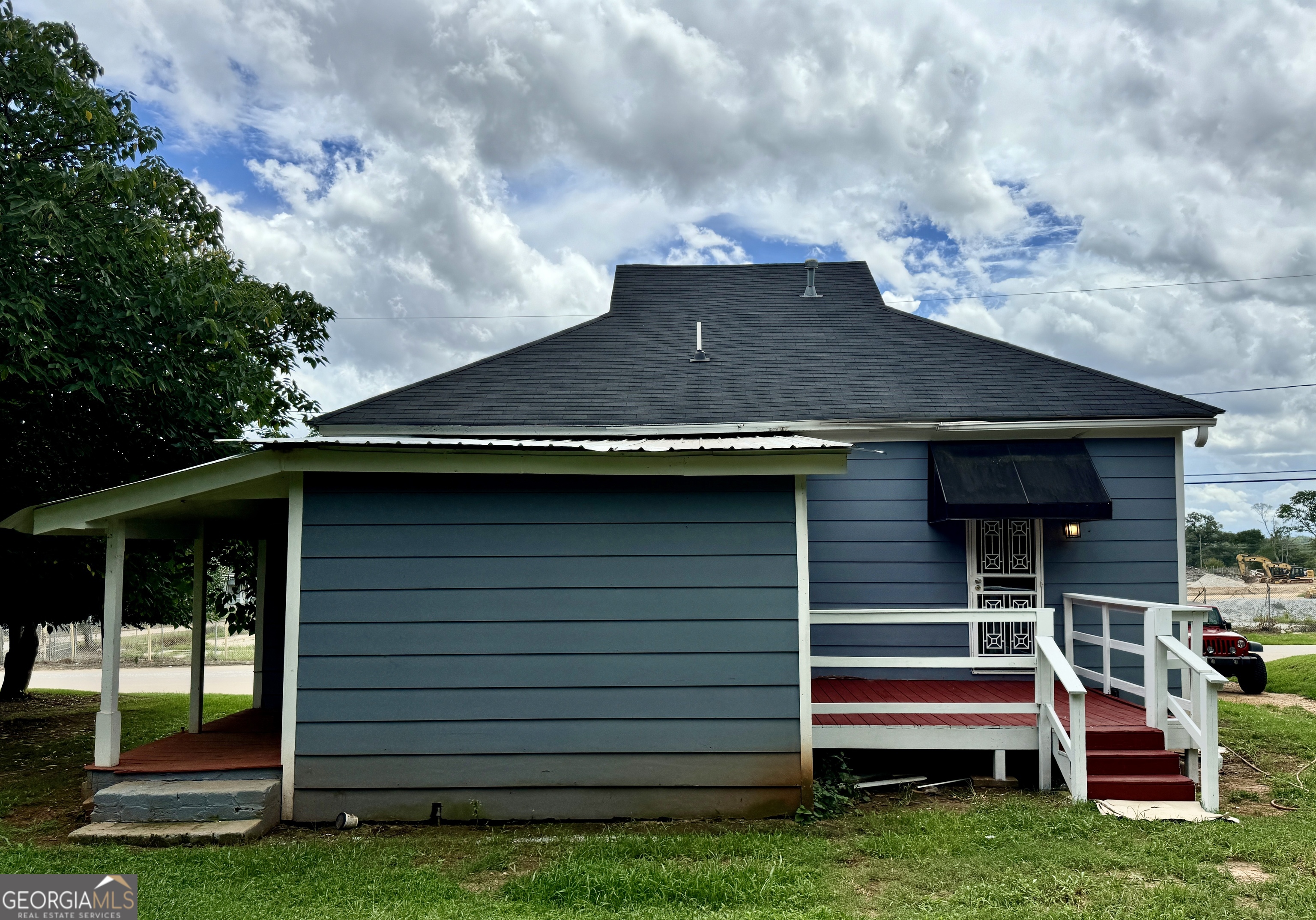 Prop Dundee Mills Inc - Residential Lease