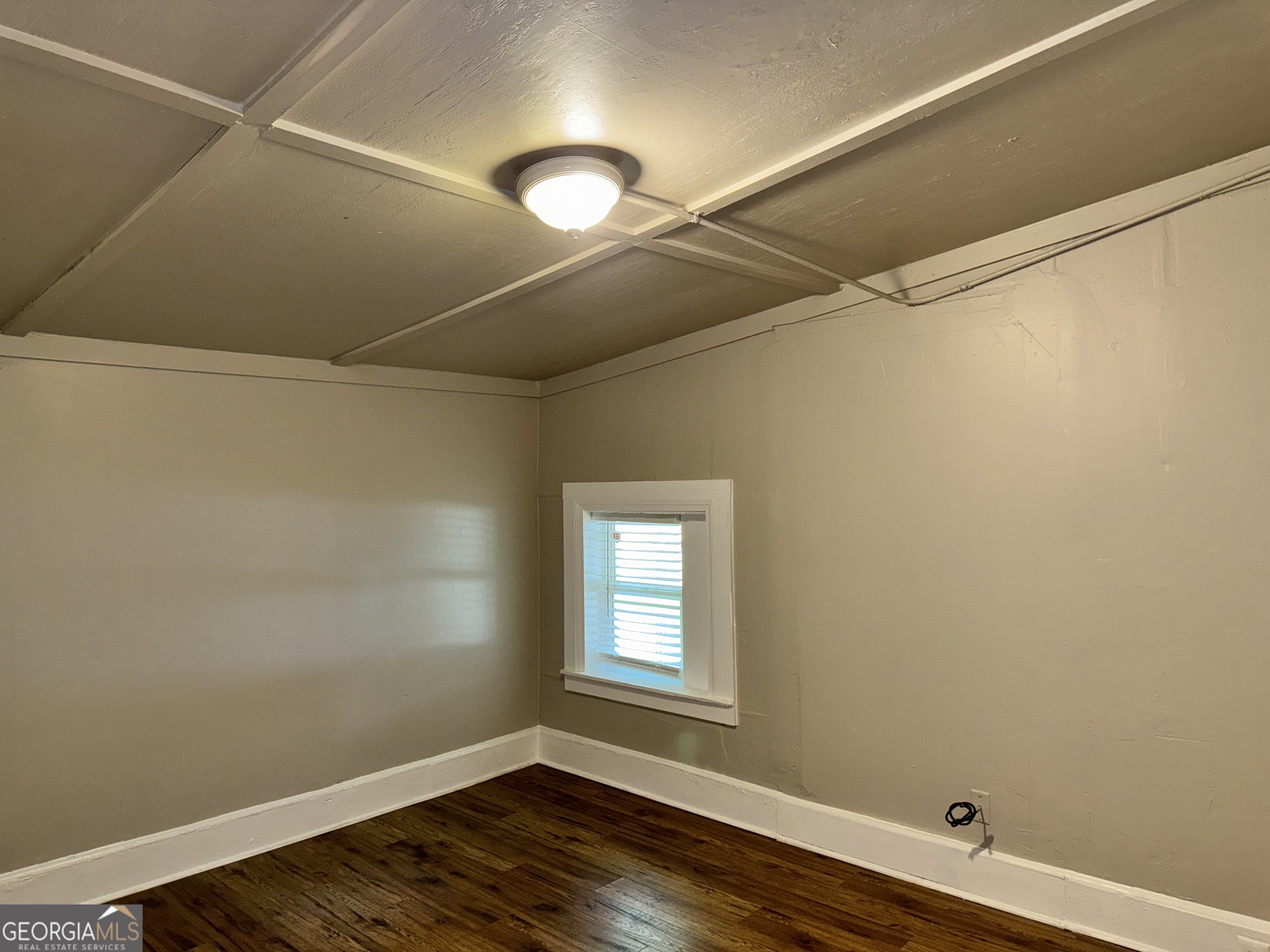 Prop Dundee Mills Inc - Residential Lease