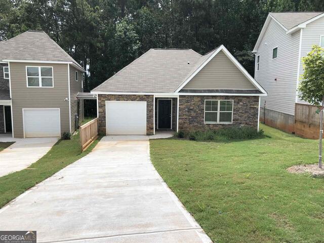 Calling all investors! This beautiful 3 bedroom, 2.5 bathroom home for sale, located in Palmetto Ga is perfect for you! This home has spacious living areas, and numerous perks. You don't want to miss out on this property!