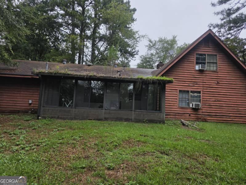 Discover this charming home at 201 Leigh Dr in Ellenwood, GA. This inviting residence features spacious living areas with abundant natural light, creating a warm and welcoming atmosphere. The kitchen has ample counter space and modern appliances, appropriate for culinary enthusiasts. Enjoy the privacy of a large backyard, appropriate for outdoor activities. Conveniently located near local amenities and major roadways, this property provides both comfort and accessibility in a peaceful neighborhood setting.