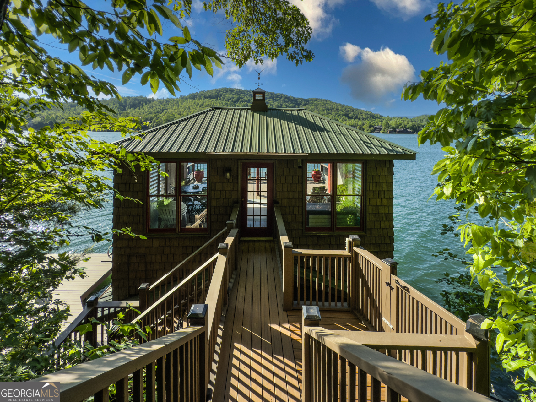 1088 Murray Cove RD