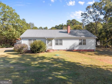 Photo of 3089 HWY 17 ALT, TOCCOA, GA 30577 (MLS # 10635779)