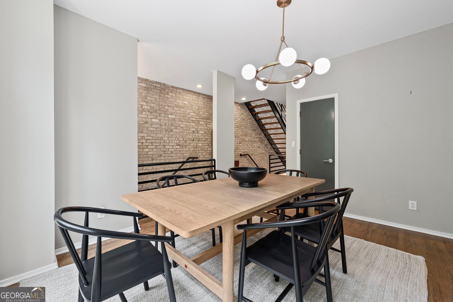 1308 NE Fernwood CIR NE