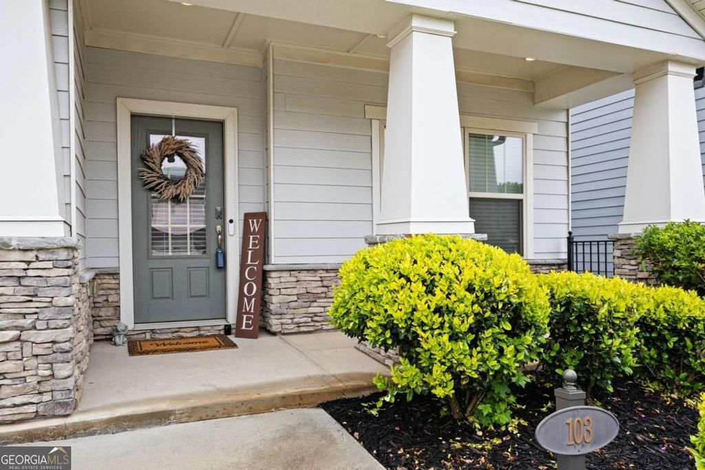Photo of 103 Grove View Road, Woodstock, GA 30189 (MLS # 10754277)