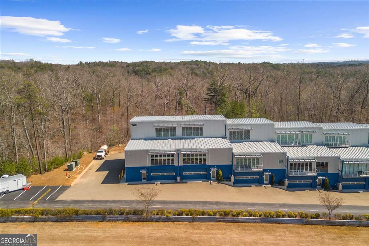 702 Joe Lane Cox RD 101 & 201