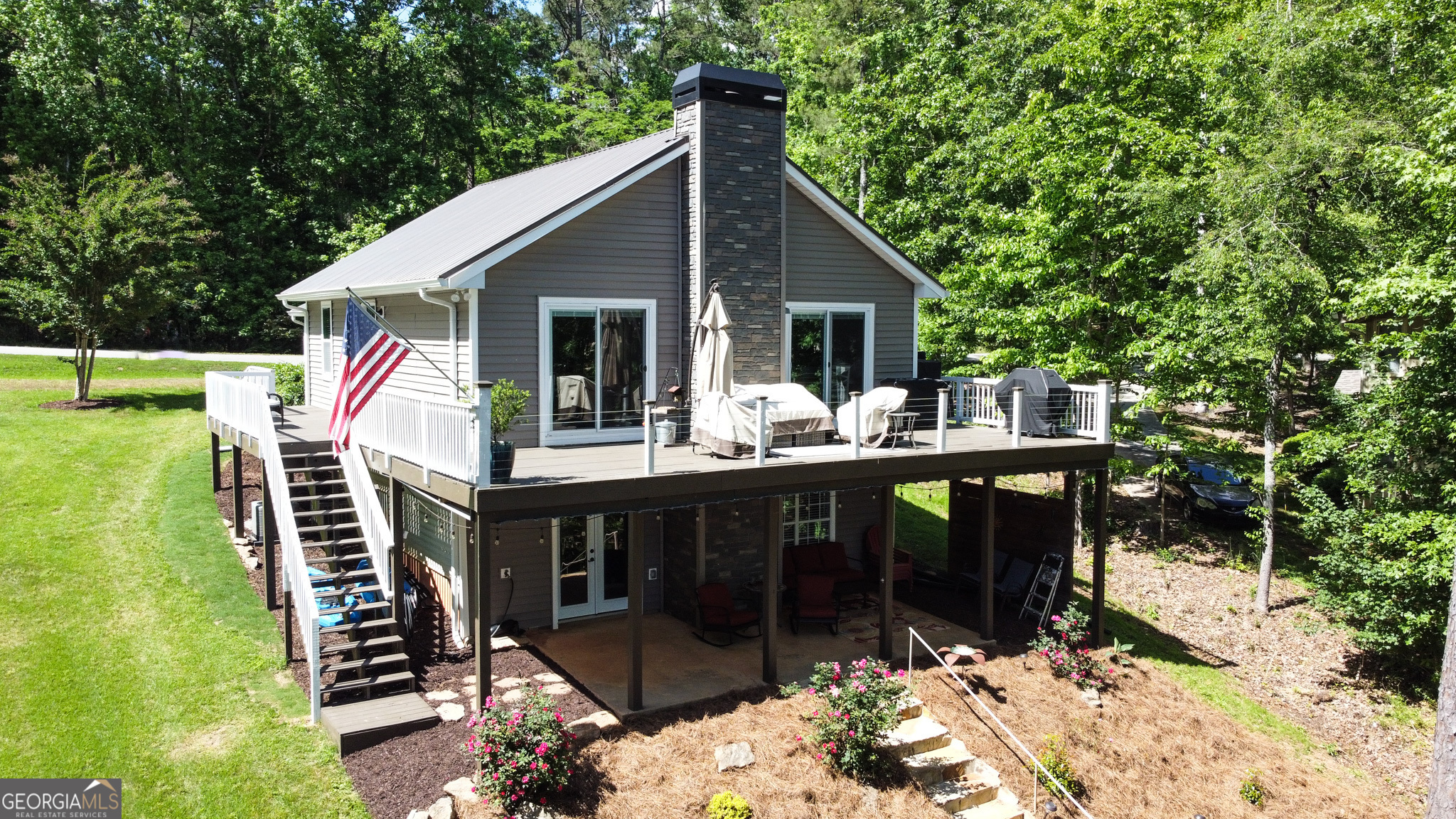 653 Cardinal DR