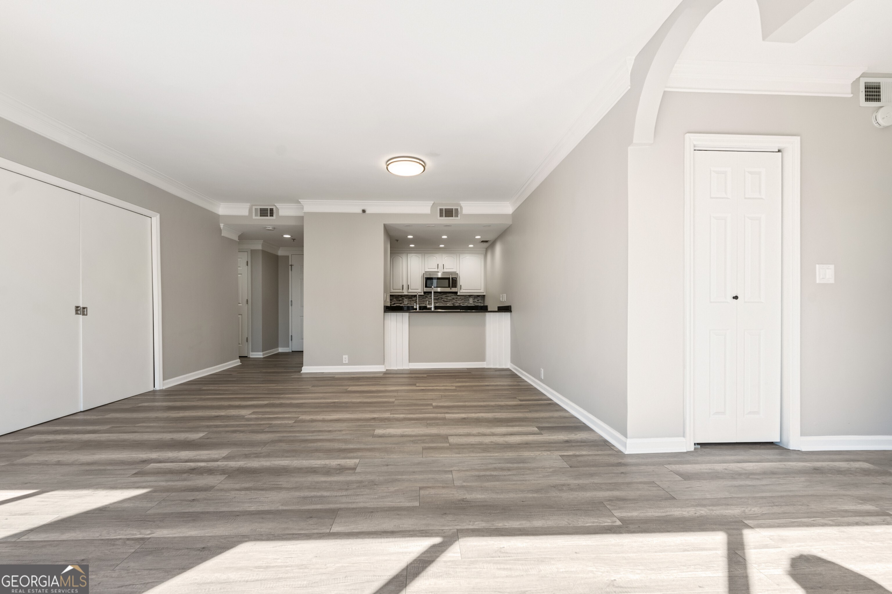 3481 Lakeside DR NE 2303