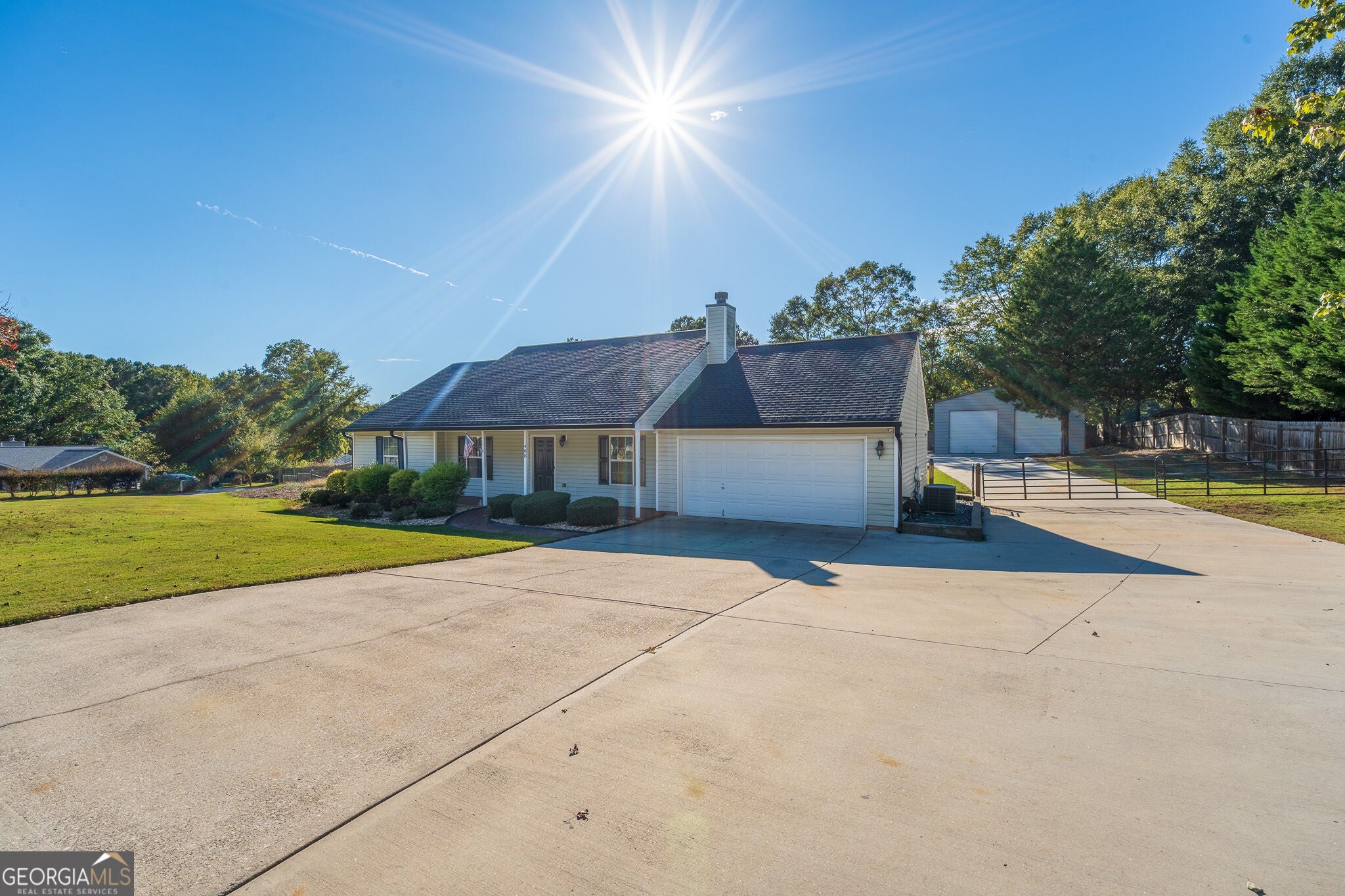 408 Wilshire LN