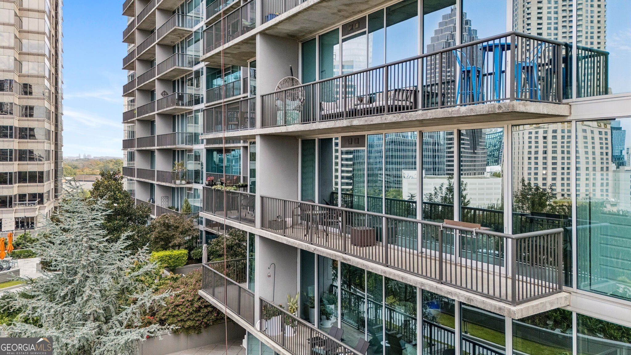 1010 Midtown - Residential