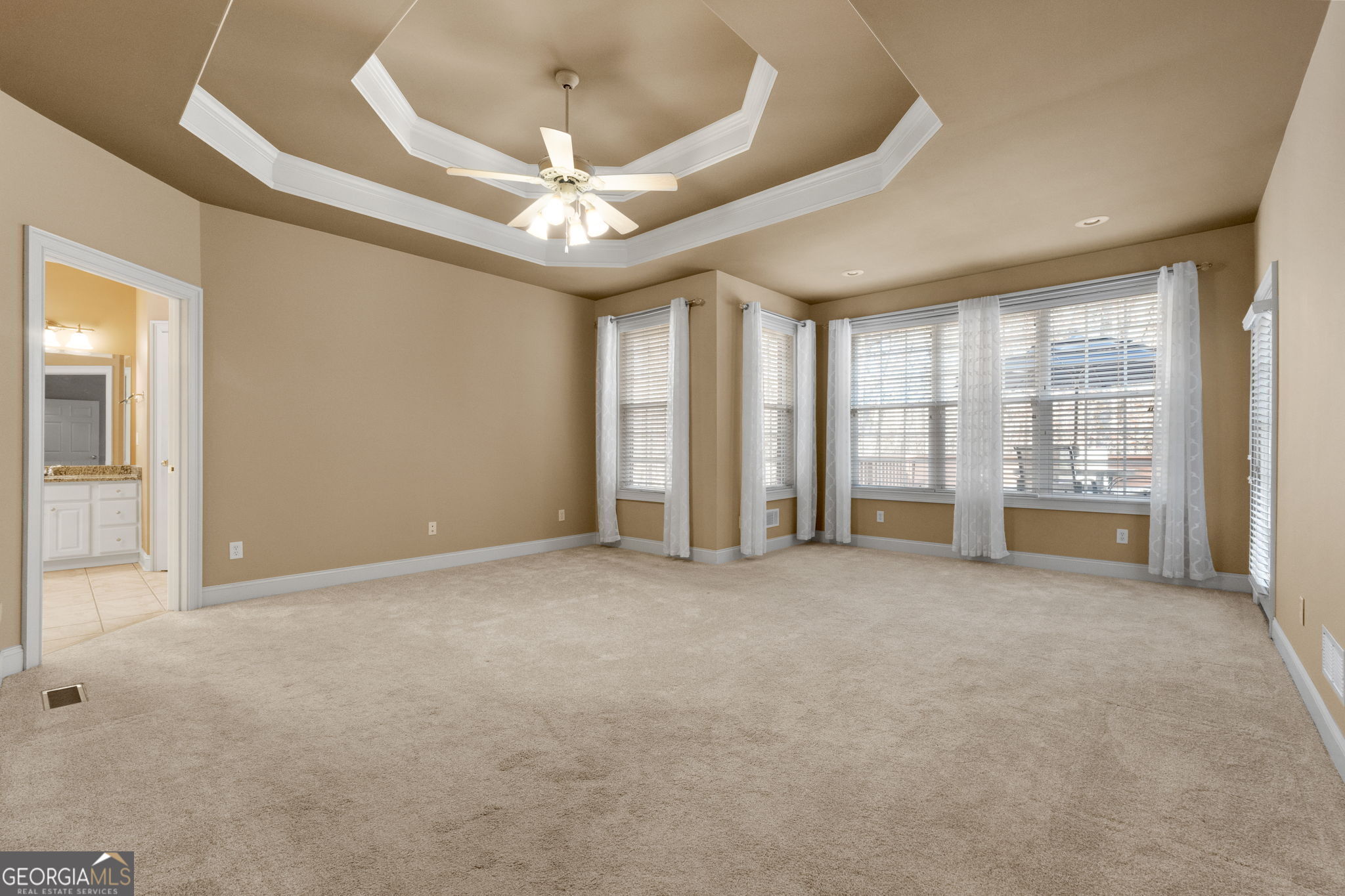 Fayetteville, Georgia 30215, United States, 5 Bedrooms Bedrooms, ,5 BathroomsBathrooms,Residential,Active,121211