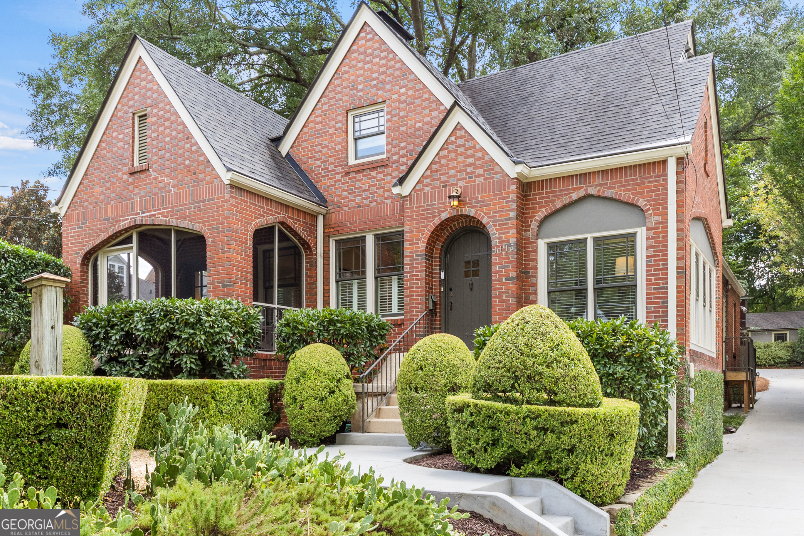 1115 E Rock Springs RD NE