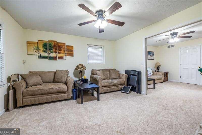 Lee's Crossing - Residential