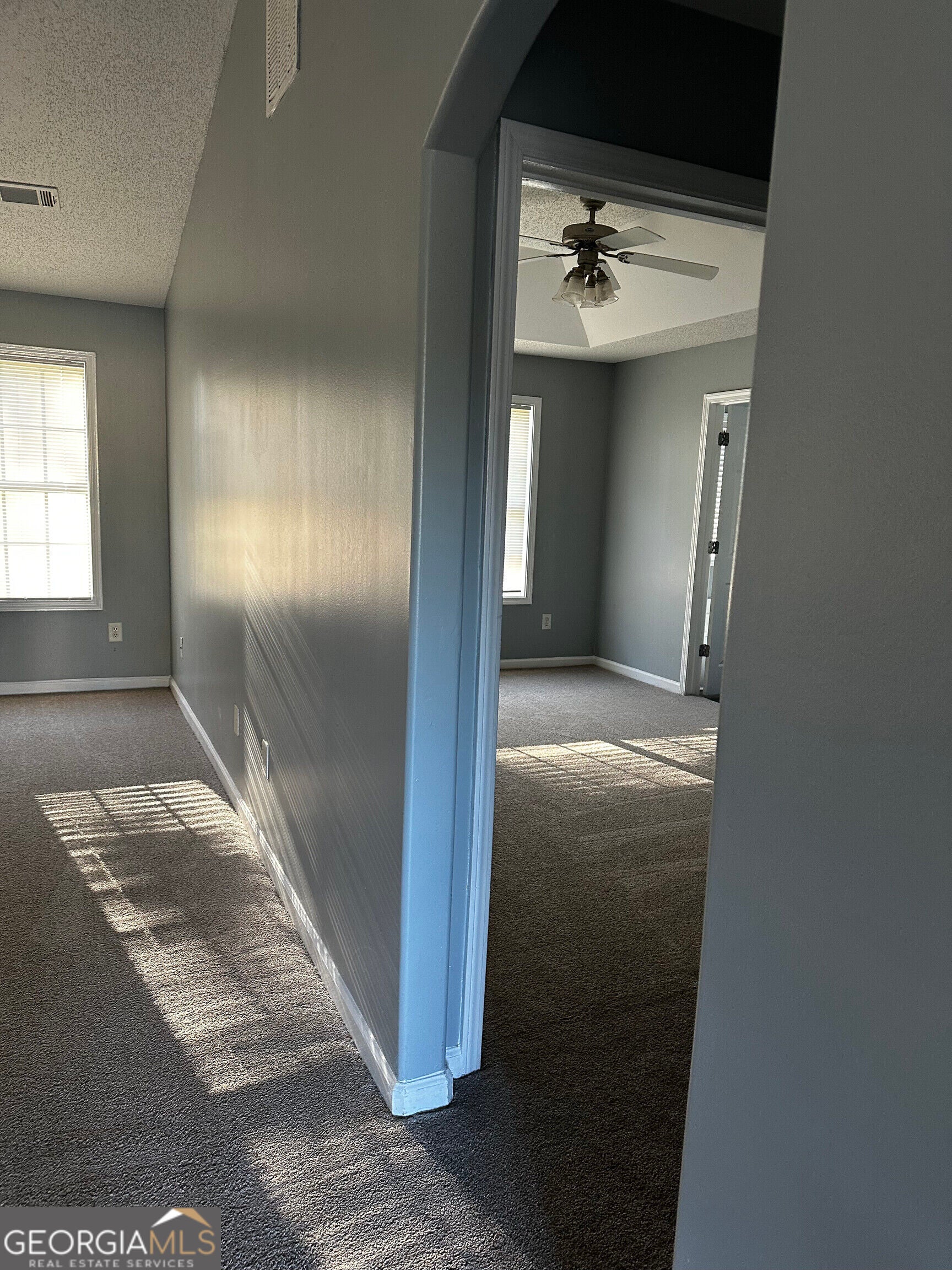 1647 Bismarck CIR