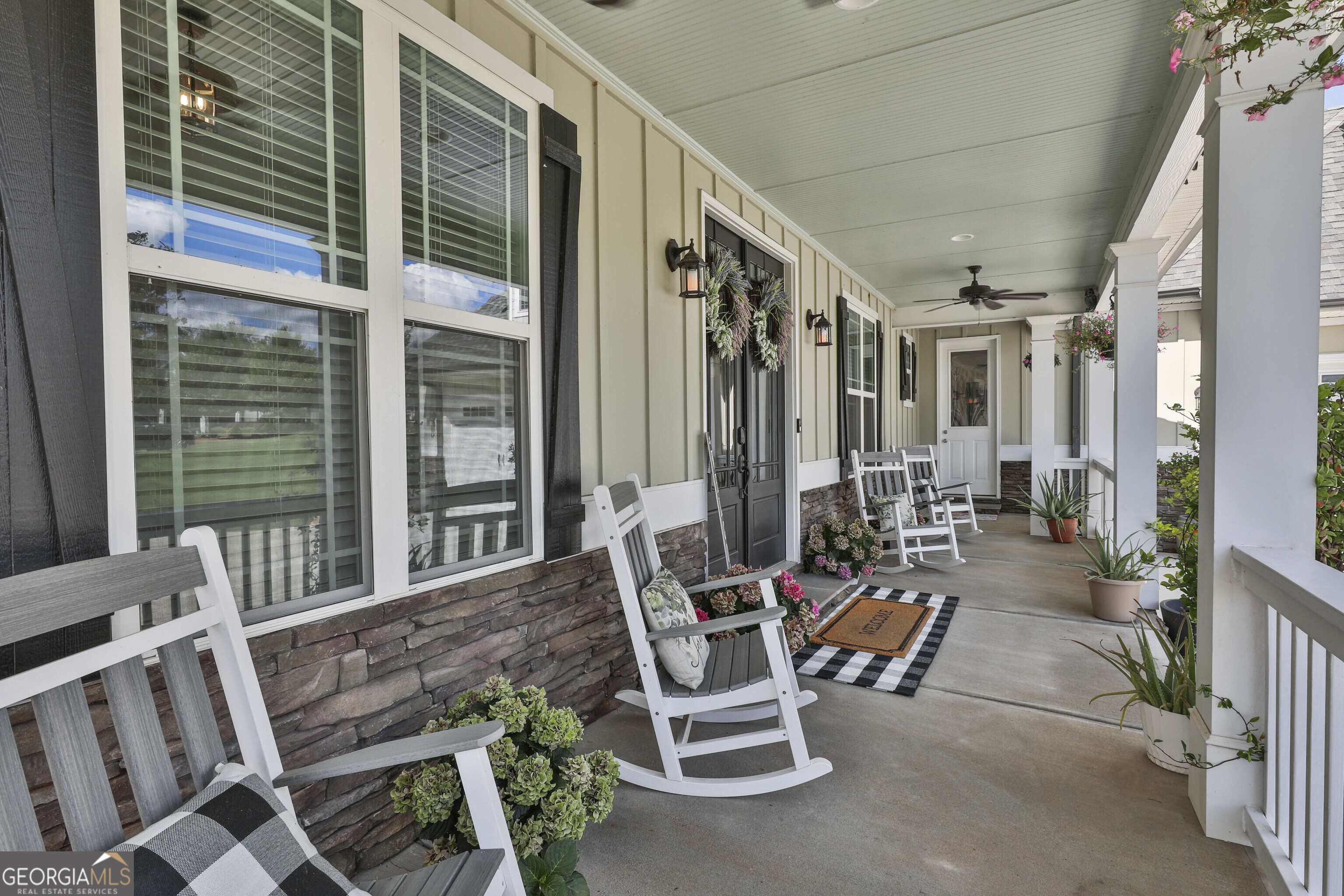 459 N Cove DR