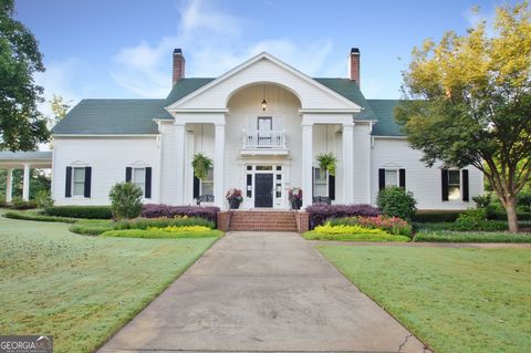 A home in Newnan