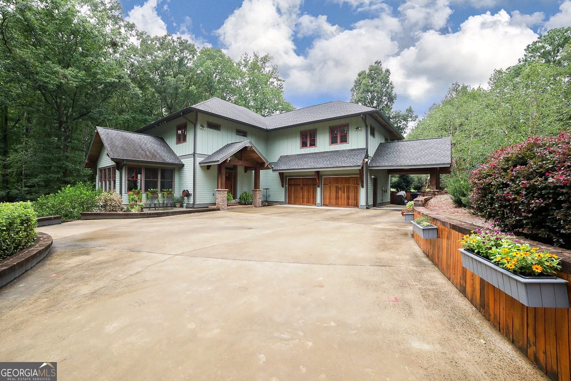 1010 Briar Lakes CT