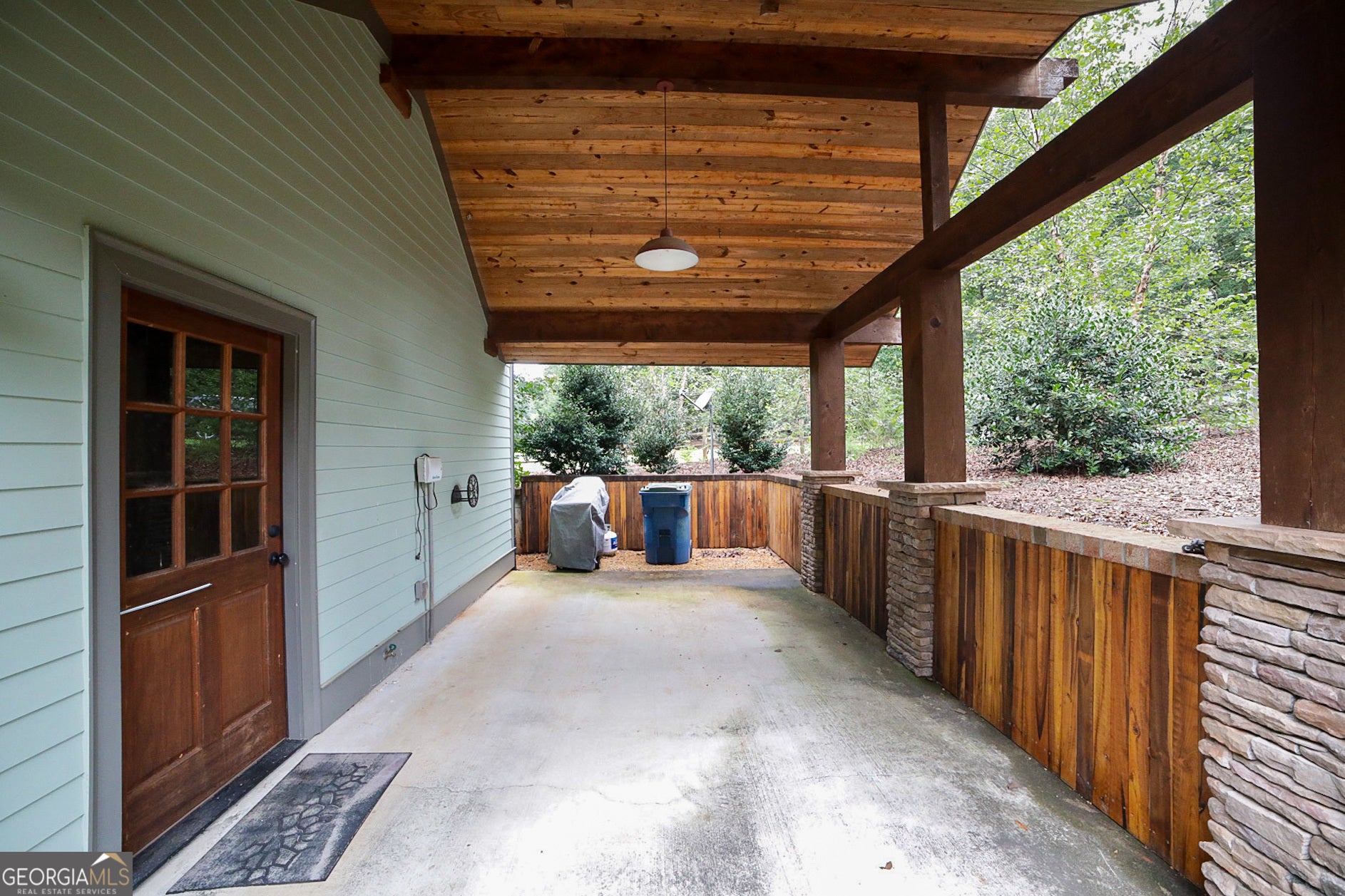 1010 Briar Lakes CT