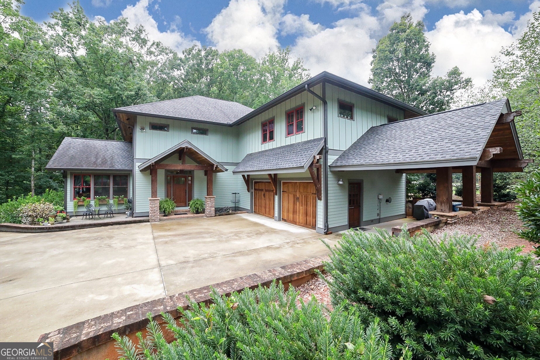 1010 Briar Lakes CT