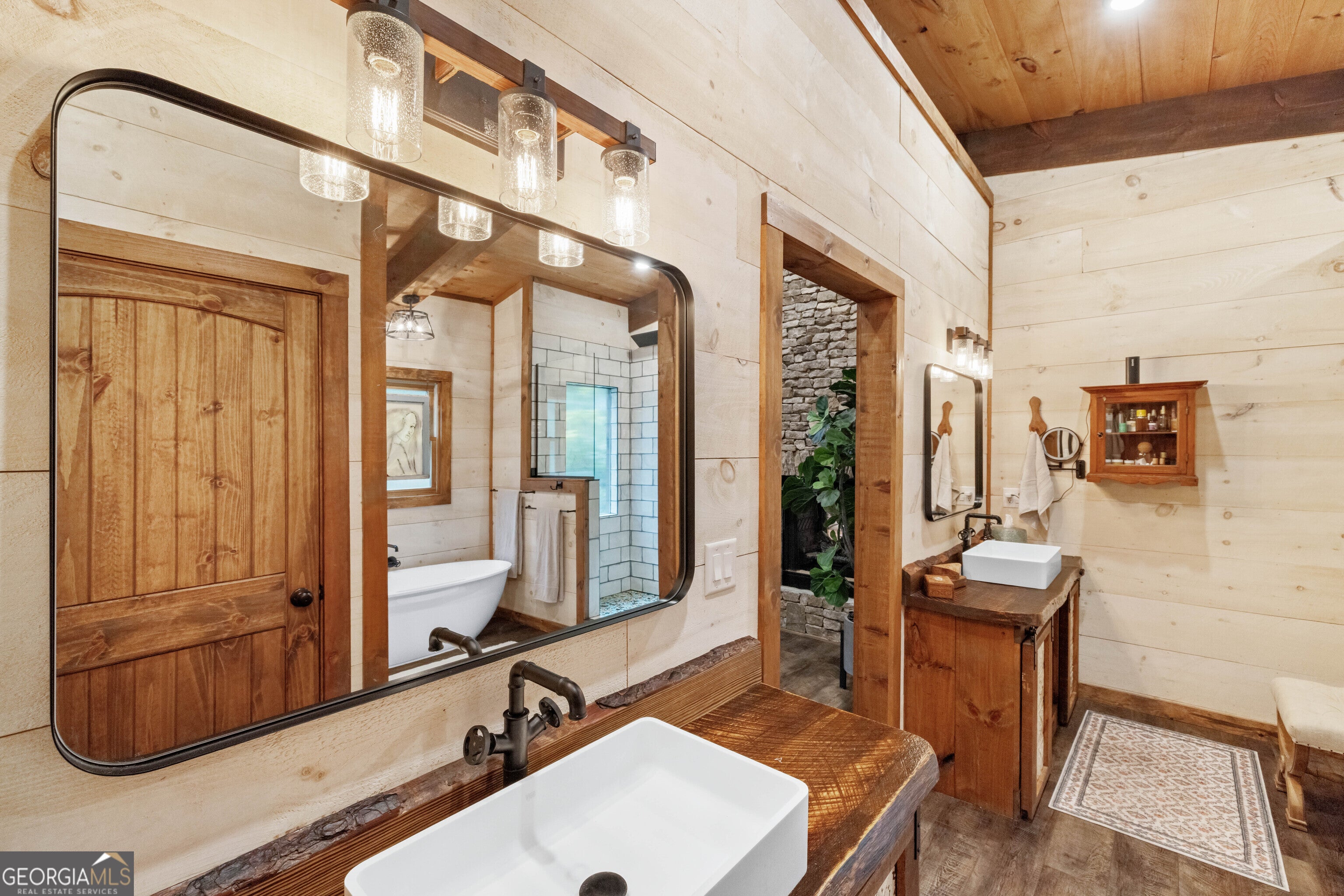 195 Moonshine Way, Blue Ridge, GA, 30513, USA, 3 Bedrooms Bedrooms, ,4 BathroomsBathrooms,Residential,Active,195 Moonshine Way,10810639